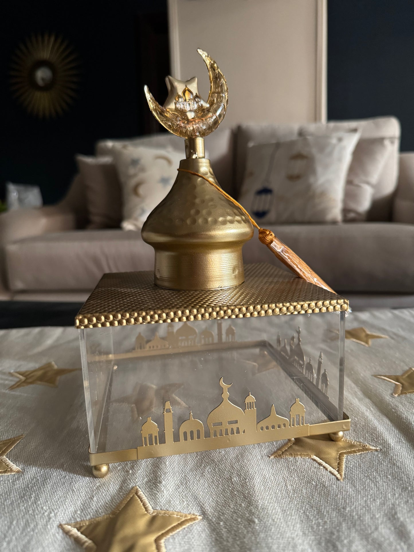 Acrylic Gold Tamreya