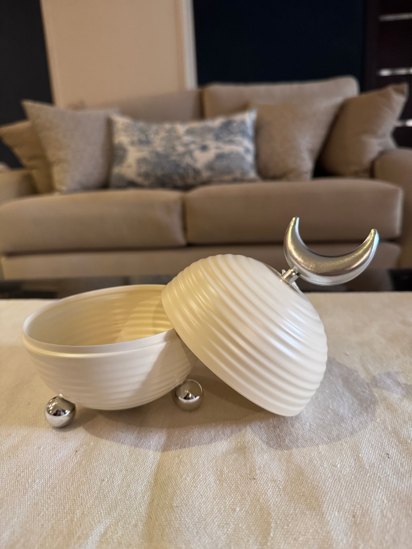 CreamxSilver Tamreya