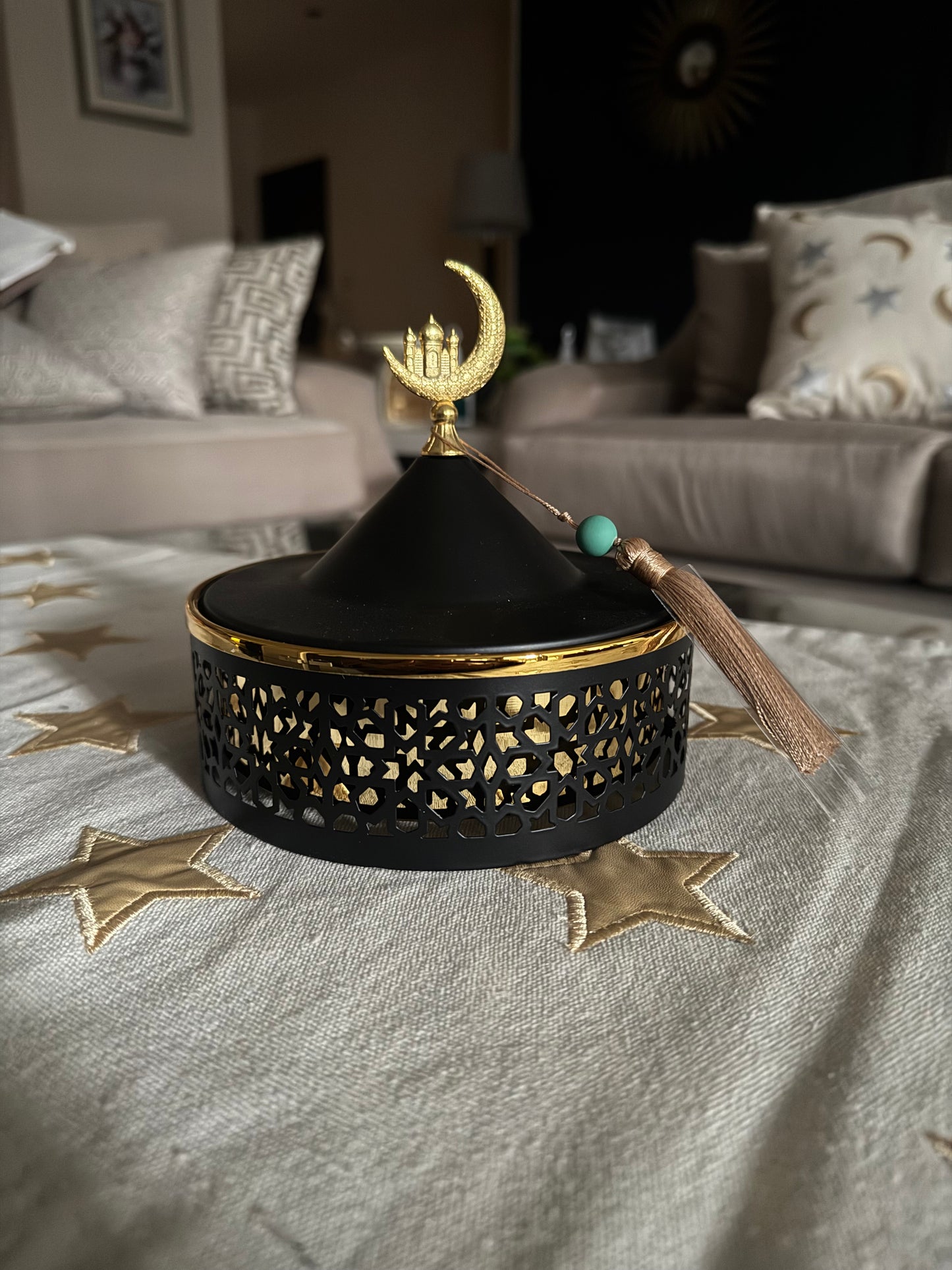 BlackxGold Metal Tamreya