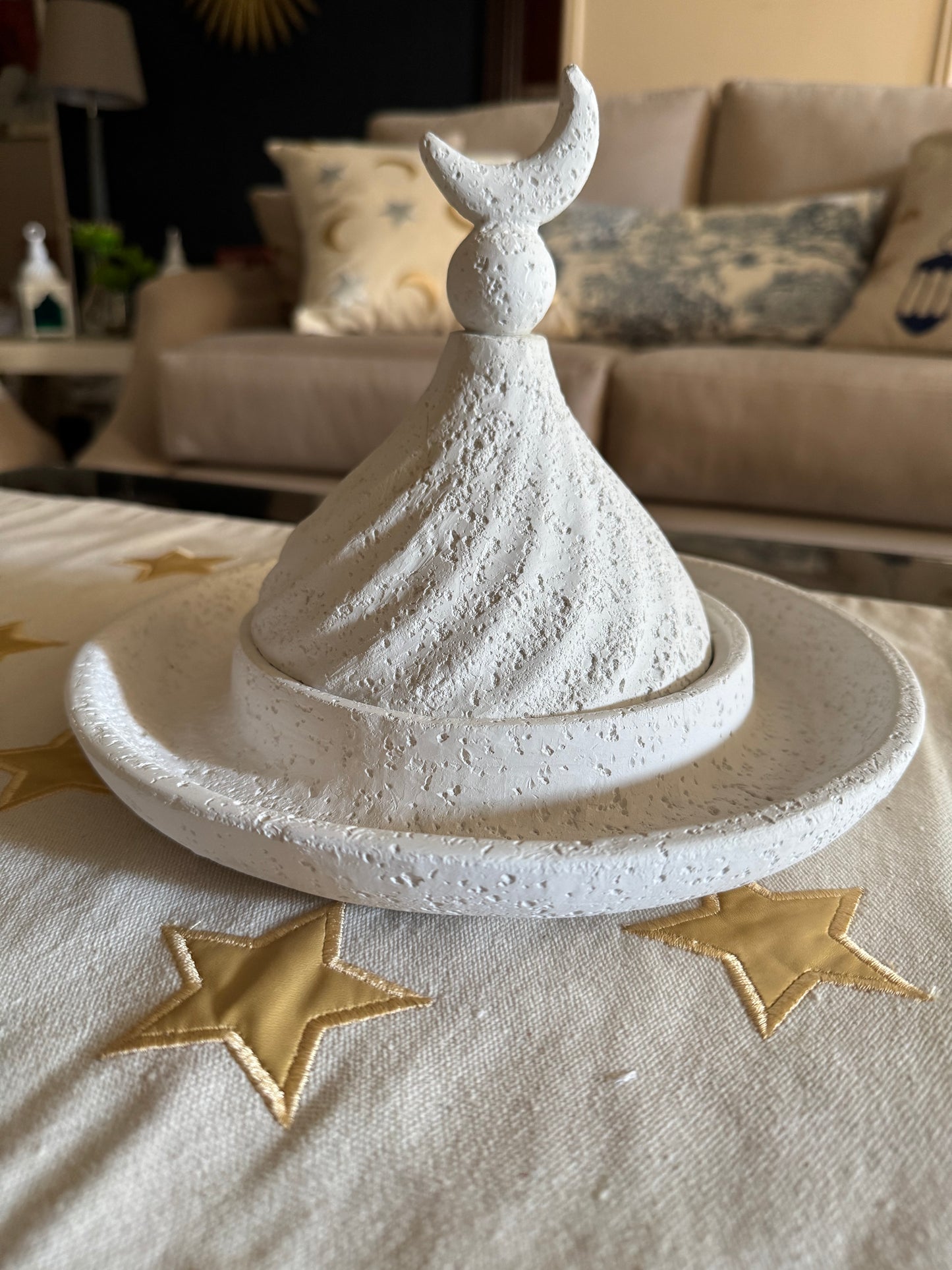 White Pottery Tamreya