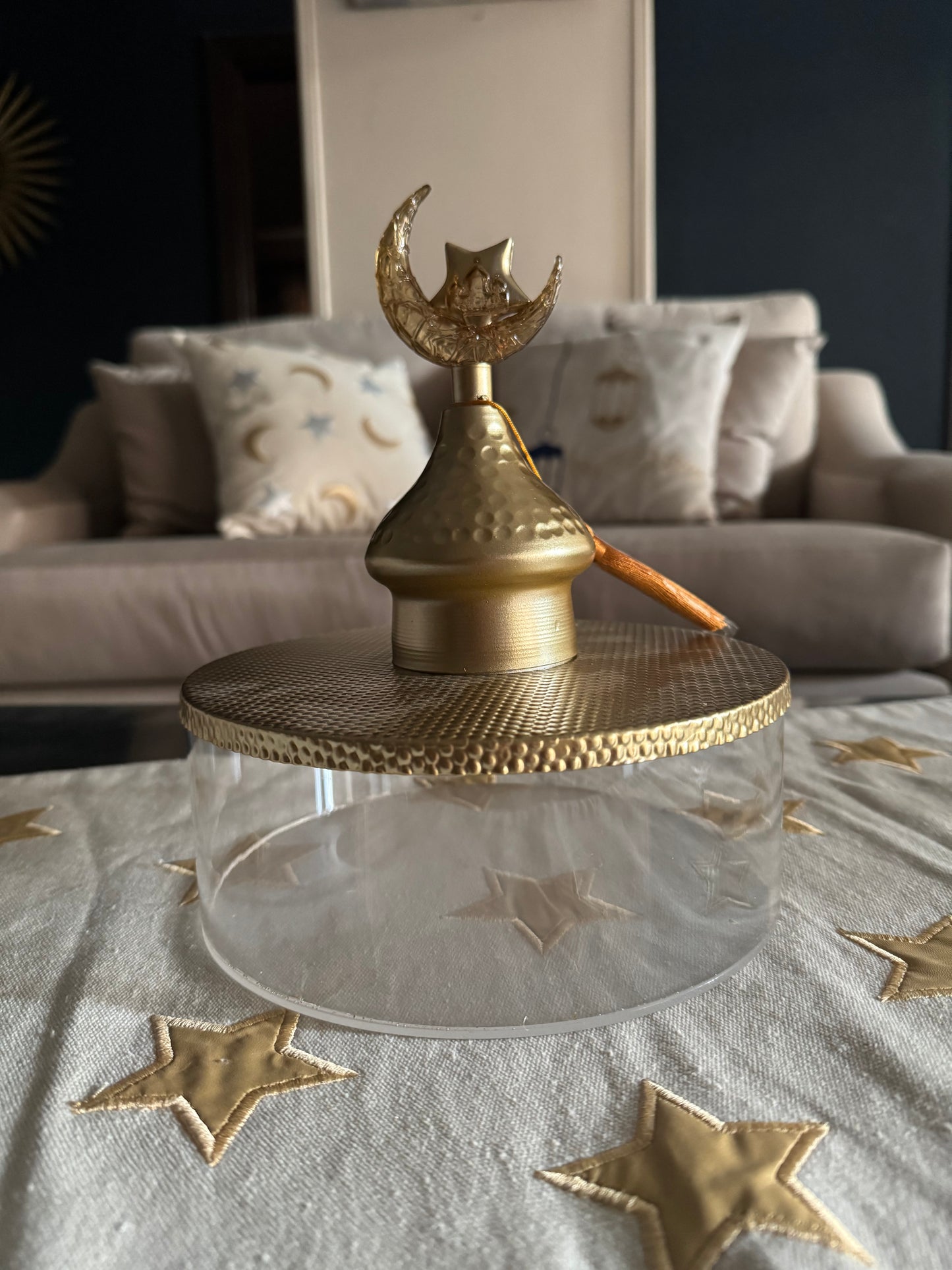 Acrylic Round Tamreya