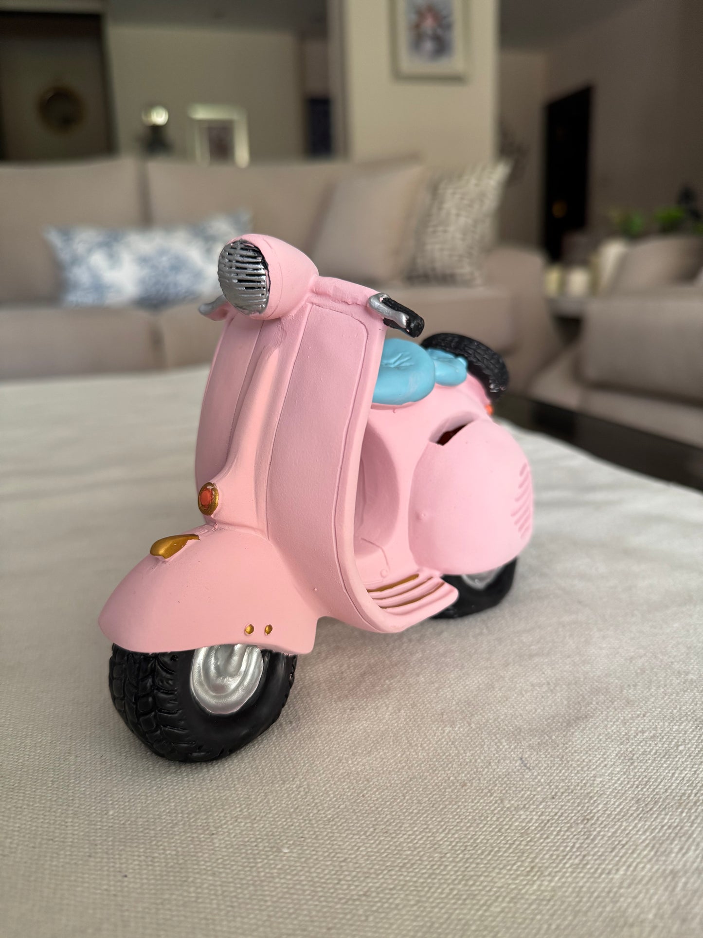Pink Vespa