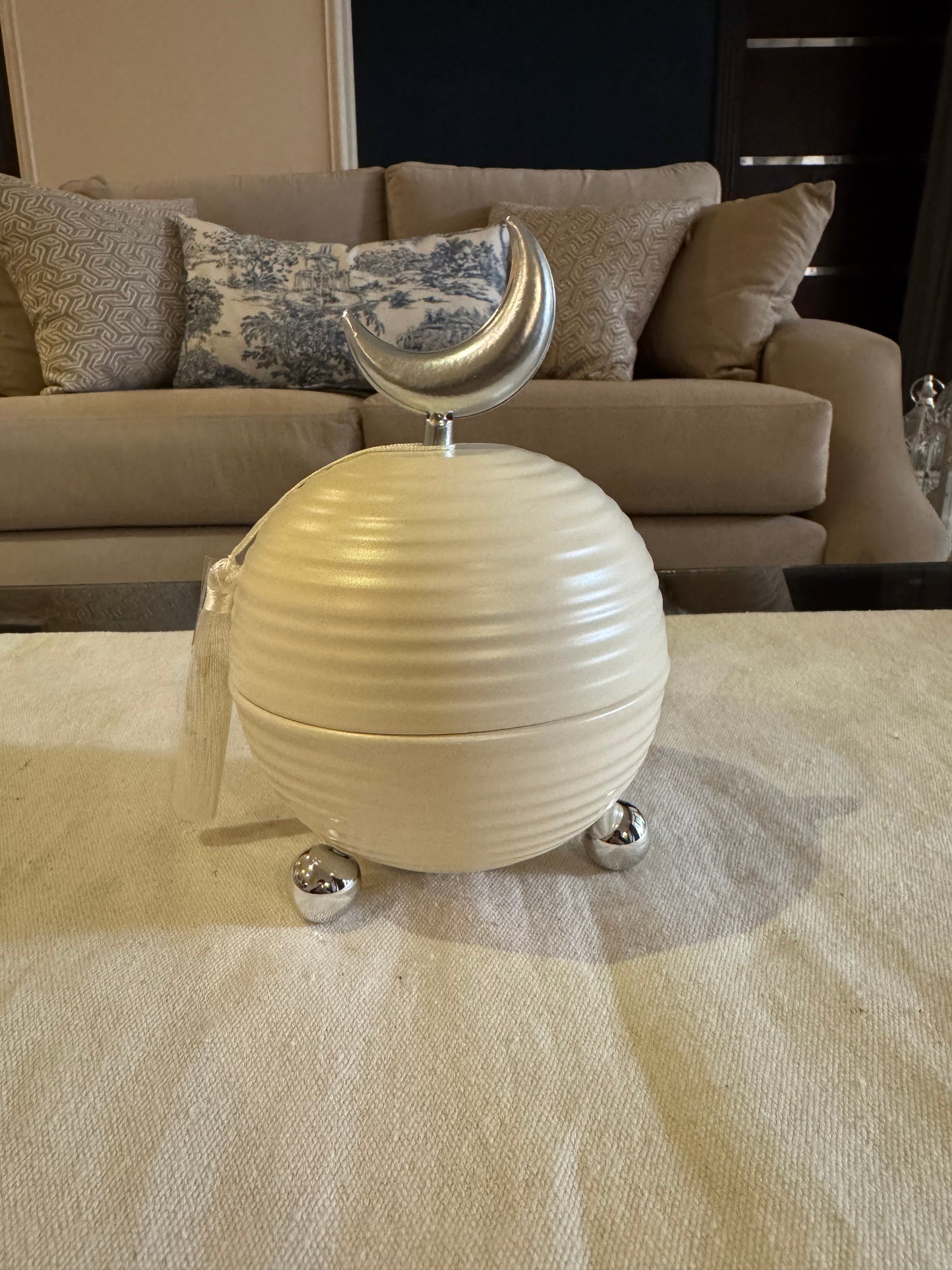 CreamxSilver Tamreya