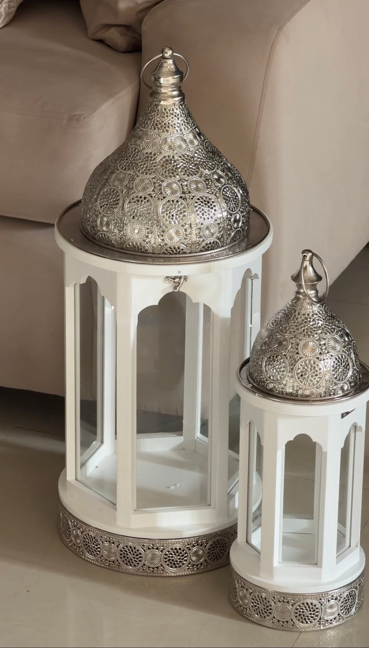 WhitexSilver Stand Lanterns